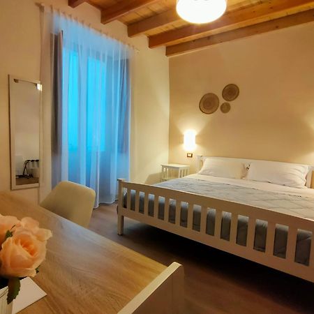 Bed and Breakfast Donna Raffaela Тертенія Екстер'єр фото