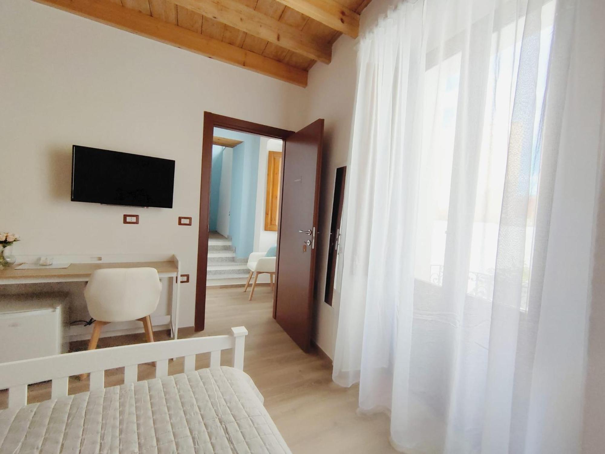 Bed and Breakfast Donna Raffaela Тертенія Екстер'єр фото