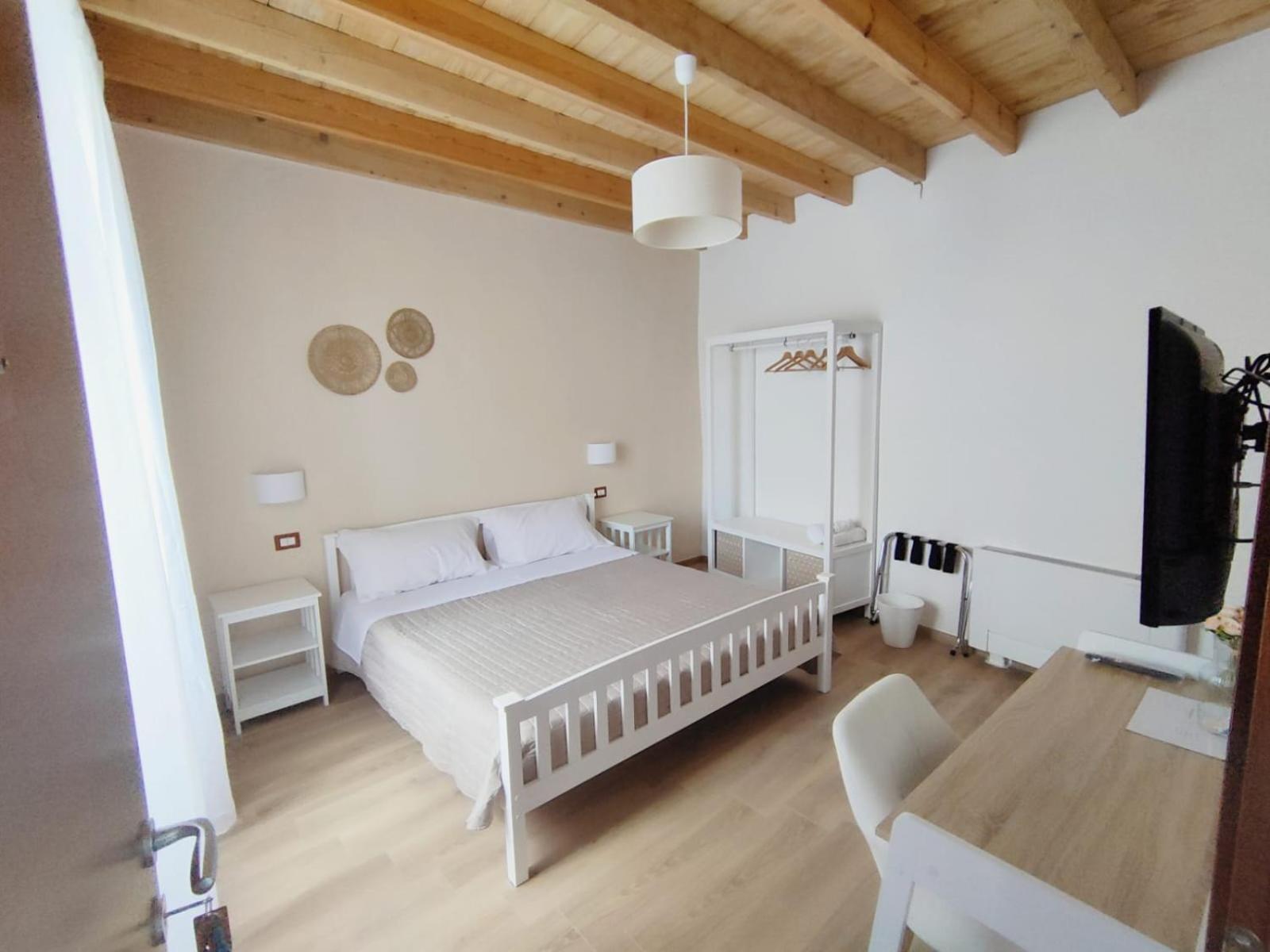 Bed and Breakfast Donna Raffaela Тертенія Екстер'єр фото